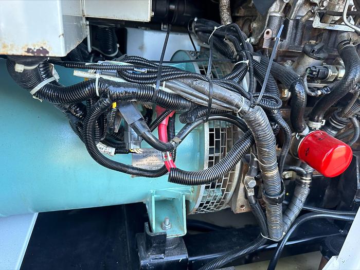 Used MQ MultiQuip WhisperWatt 25 KVA 20 Kw towable generator DCA-25SSIU4F 2841 HRS