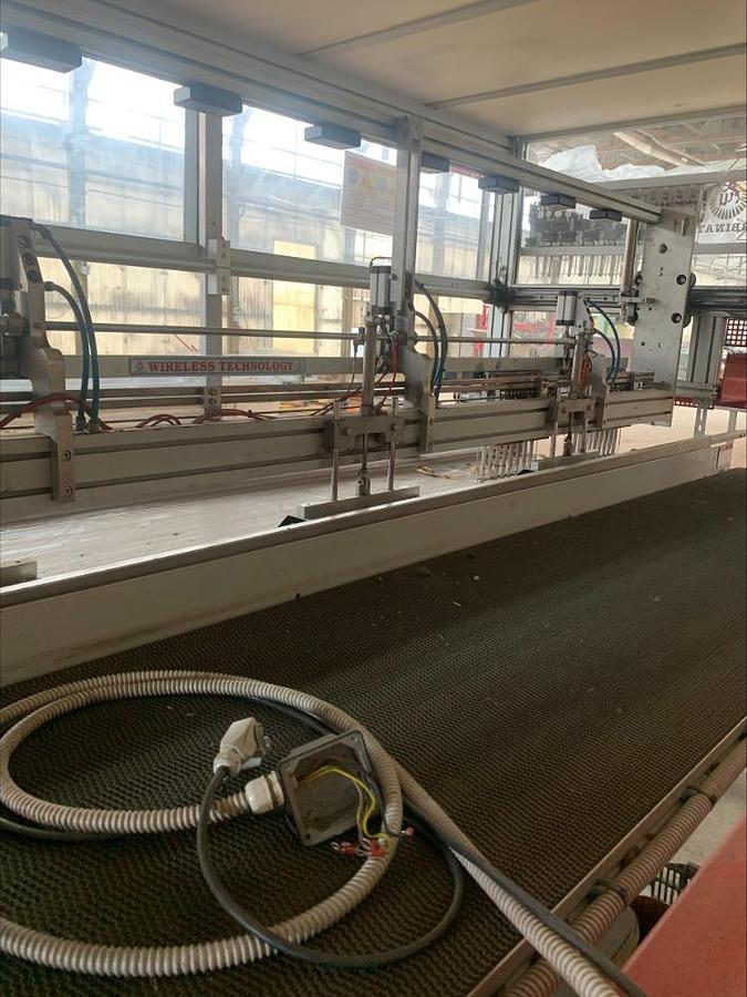 Used Urbinati RW32 Transplanter 4 Seedlings Robotic Programmable Transplanting 40K per Hr