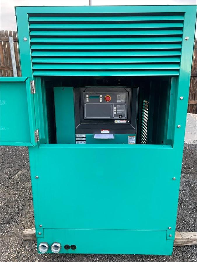 Used 2010 Cummins Onan GGLB 150 Kw Natural Gas or Propane Standby Generator