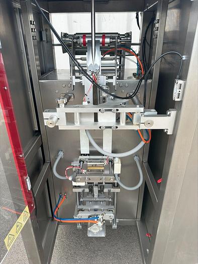 Vertical Form Fill VFFS-320 Pillow Vacuum Bag Sealing Sealer Packaging Machine