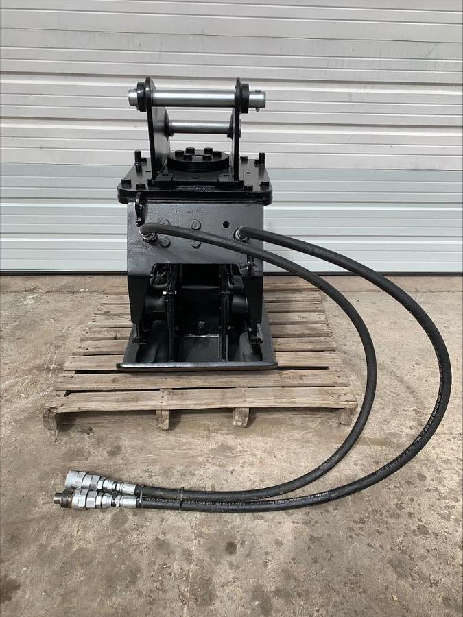 Used Cat Caterpillar CVP40 Vibratory Plate Compactor Attachment 4 Backhoe Excavator