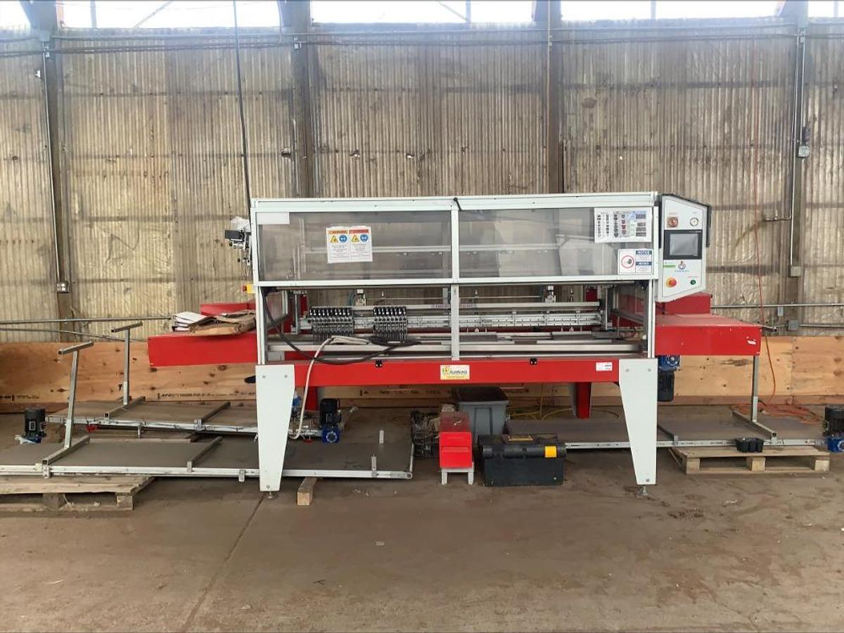 Used Urbinati RW32 Transplanter 4 Seedlings Robotic Programmable Transplanting 40K per Hr