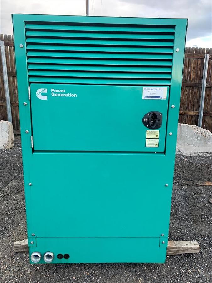 Used 2010 Cummins Onan GGLB 150 Kw Natural Gas or Propane Standby Generator