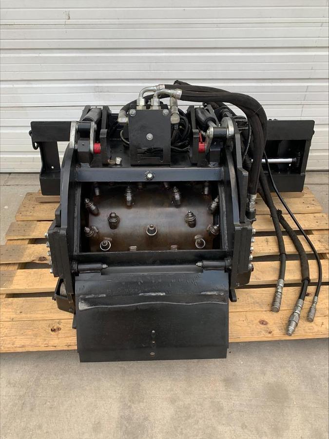 Used Deere CP24D Cold Planer Asphalt Grinder Skid Steer Milling Miller Attachment