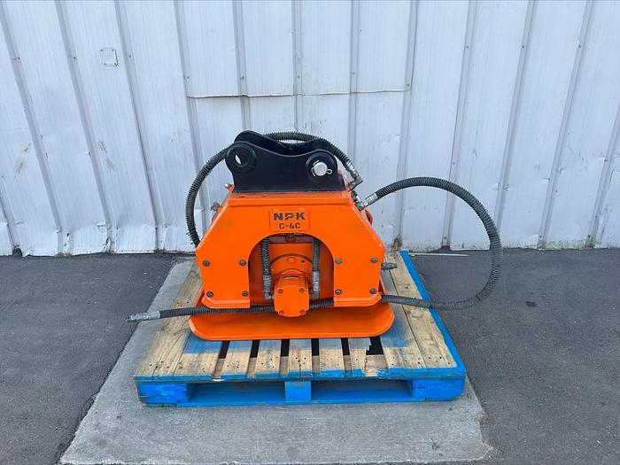 Used NPK C4C Excavator Vibratory Plate Compactor Attachment