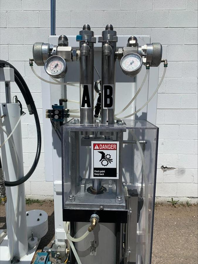 Used Graco Fluid Automation Meter Mix Silicone Metering Mixing Systems 633 620 & SR657