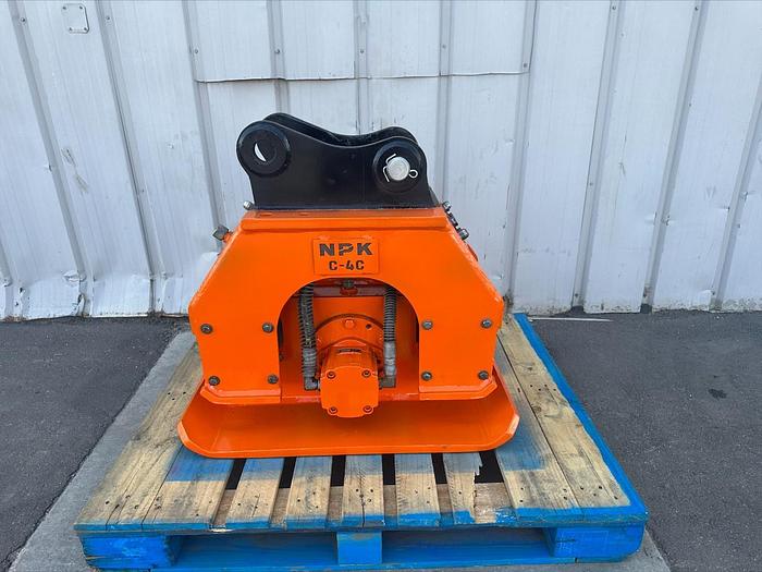 Used NPK C4C Excavator Vibratory Plate Compactor Attachment