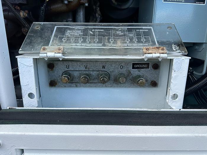 Used MQ MultiQuip WhisperWatt 25 KVA 20 Kw towable generator DCA-25SSIU4F 5222 HRS