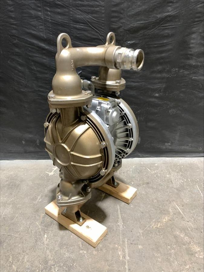 Used Yamada 2" sc414 Stainless Steel Air Powered Double Diaphragm Pump NDP-80BST-NPT