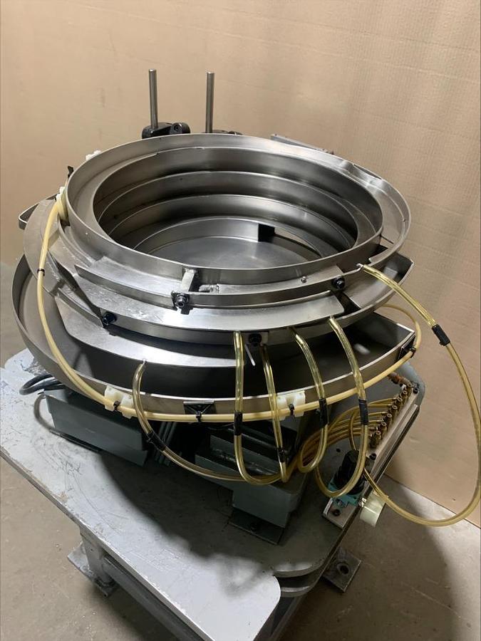 Used California Vibratory Feeder IN060 16" Feeding System