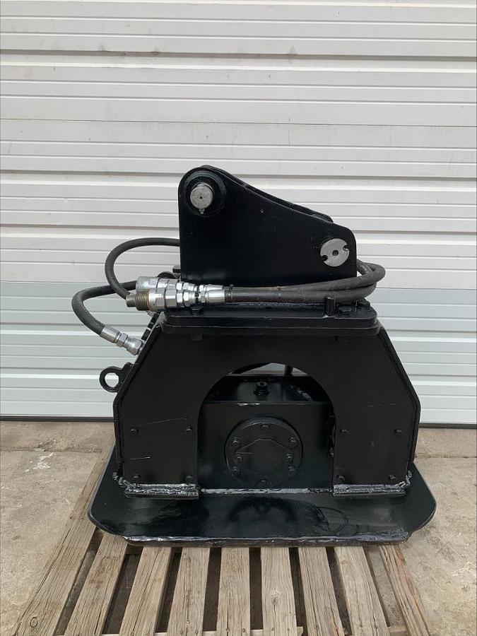 Used Cat Caterpillar CVP40 Vibratory Plate Compactor Attachment 4 Backhoe Excavator