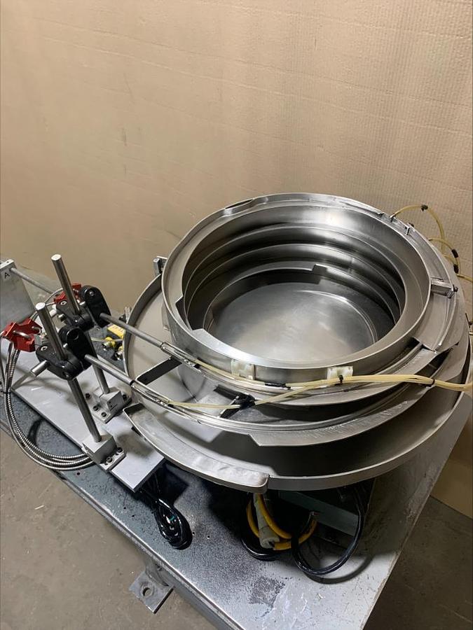 Used California Vibratory Feeder IN060 16" Feeding System