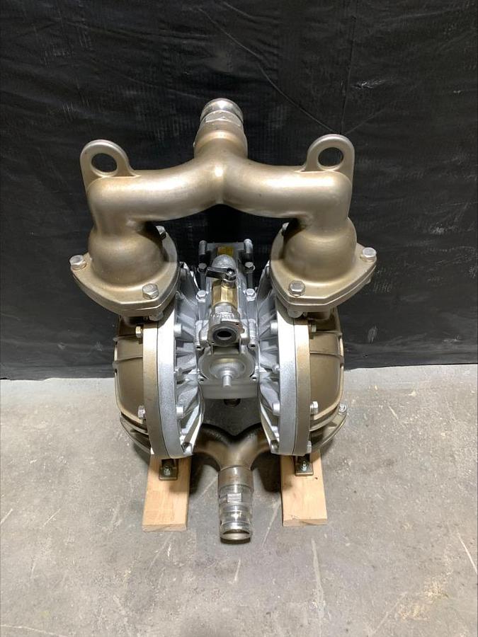 Used Yamada 2" sc414 Stainless Steel Air Powered Double Diaphragm Pump NDP-80BST-NPT