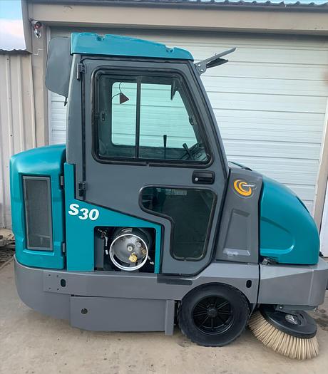 Used Tennant S30 LPG Ride On Sweeper Pick Up Broom Enclosed Cab w Heat AC