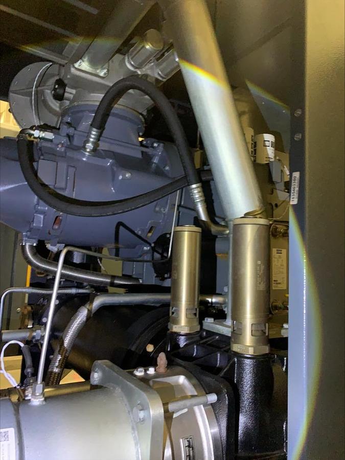 Used 2022 Atlas Copco ZA5VSD Oil Free VSD Rotary Screw Air Compressor 2124 Hrs 335 HP