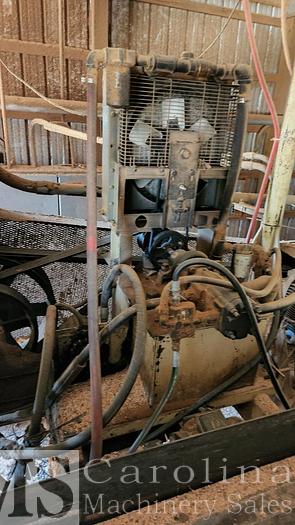 Used Hurdle Sawmill with Vertical Edger