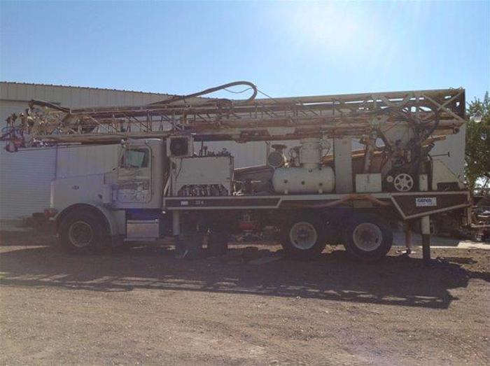 Used 1993 Speedstar 30K Drill Rig