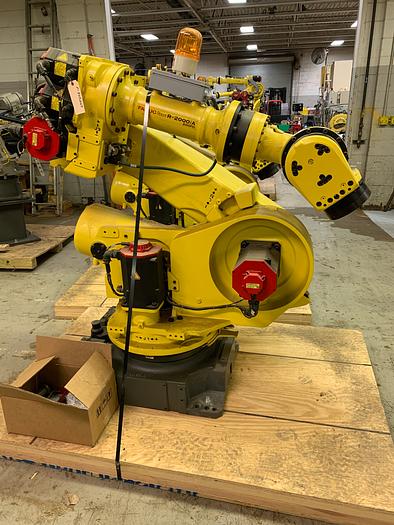Refurbished FANUC R2000iA/200FO 200KG X 2650MM 6 AXIS CNC ROBOT W/RJ3IB CONTROLS