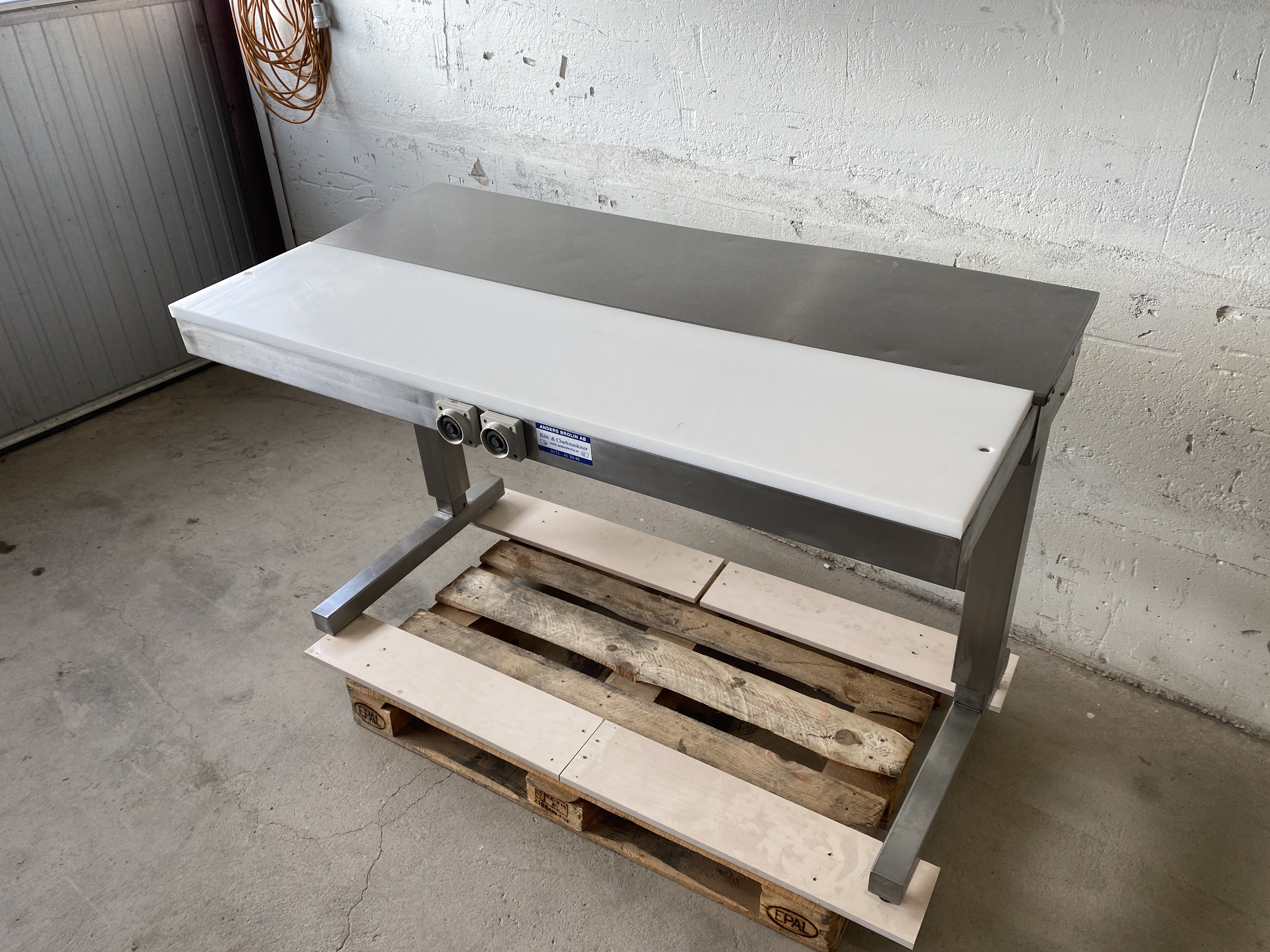 Begagnad Styckbord 150x76cm