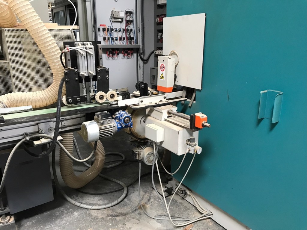 Usato 2001 Squadratrici in linea destra e sinistra a 2 gruppi, marca Celaschi