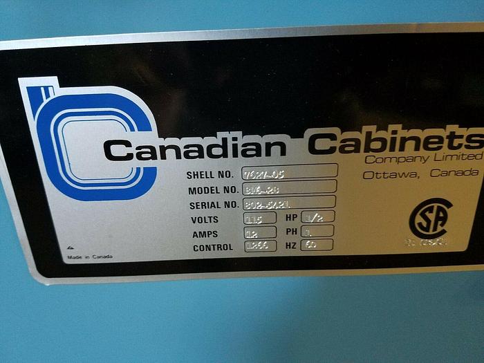 Used Laboratory Fume Hood Lab Chemical Vapor Exhaust Hood Medical Chemical