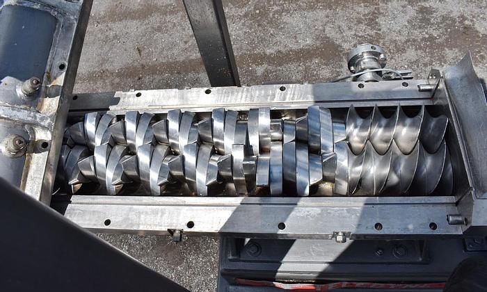 Used 5 IN. TELEDYNE READCO TWIN SCREW CONTINUOUS PROCESSOR – S/S – JACKETED (#9726)