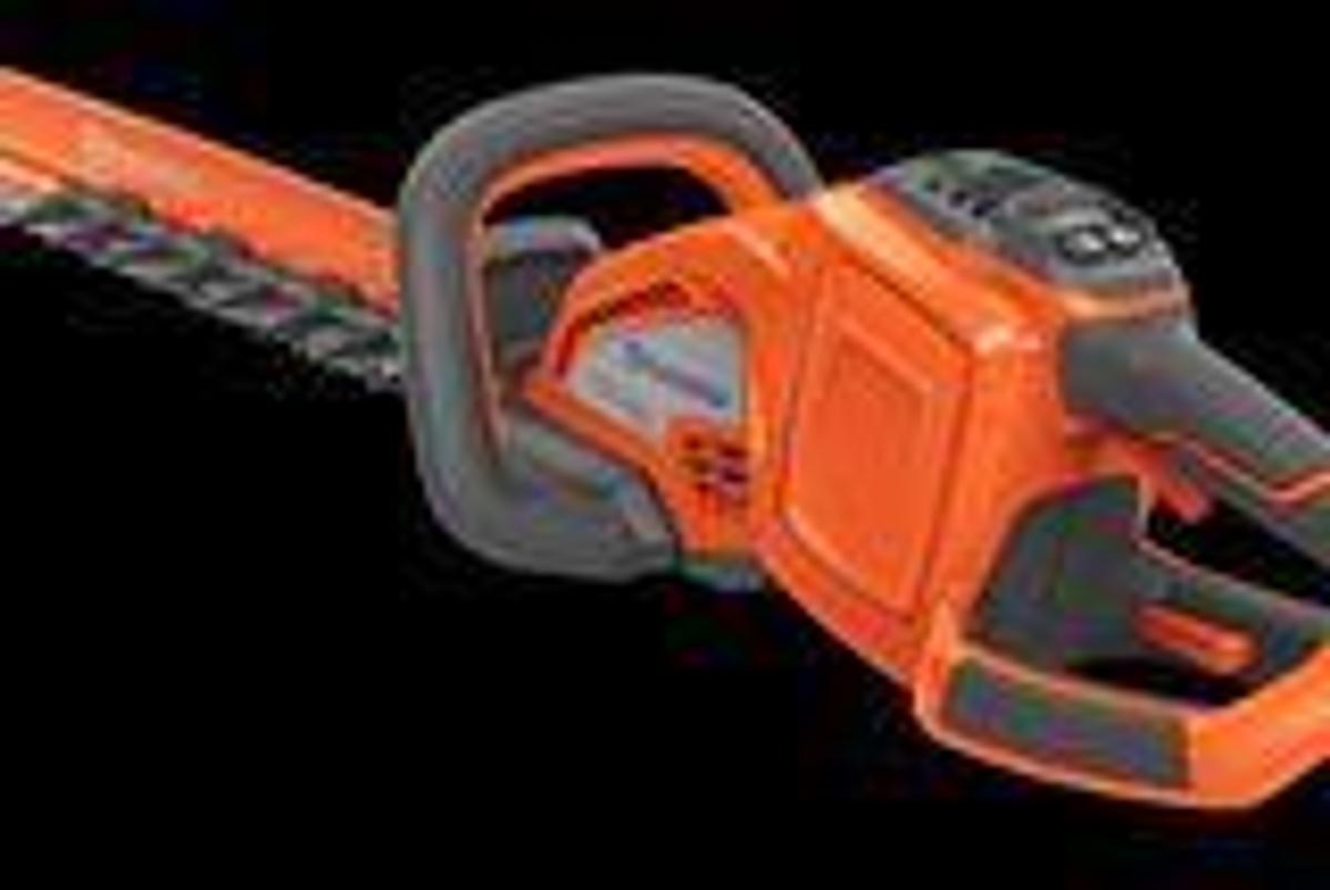 Husqvarna 320iHD60 Hedge Master with battery and charger