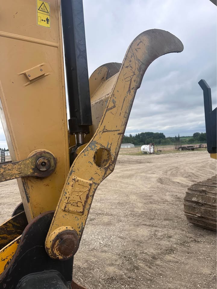 Used 2007 CAT 320D