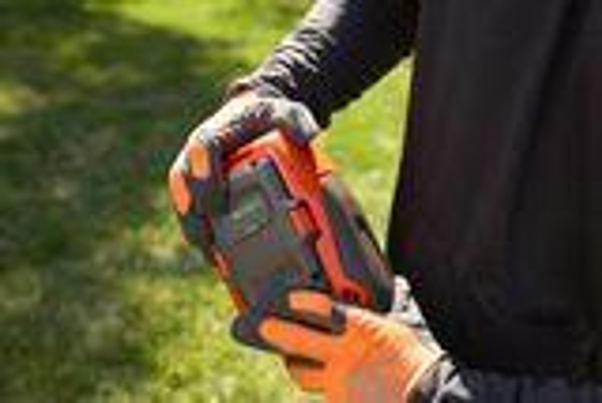 Husqvarna 110iL FLXi with Trimmer Attachment (battery and charger included)