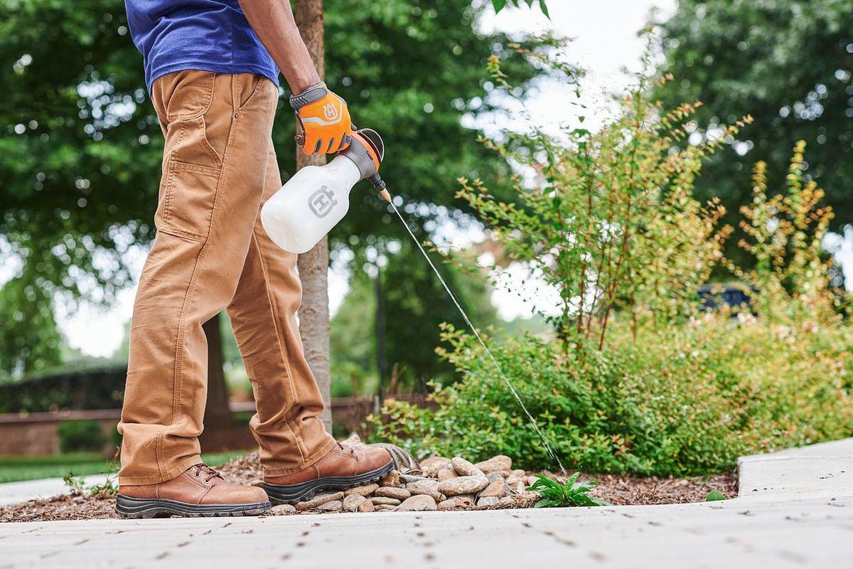 48 oz. Handheld Sprayer