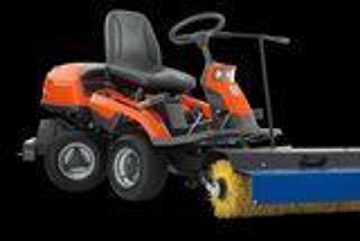 HUSQVARNA P 525DX with cabin