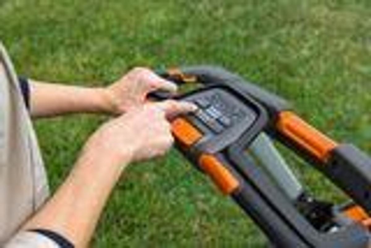 Husqvarna LE322R Lawn Xpert™