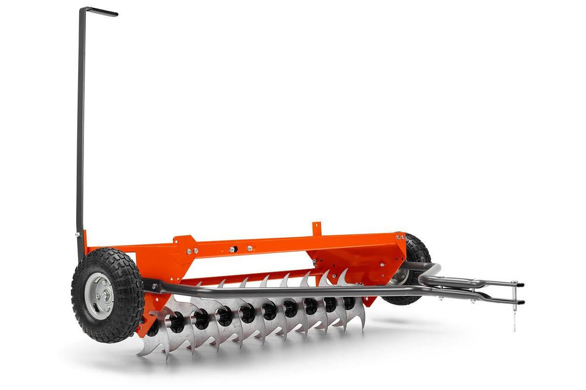 Easy Hitch Curved Blade Aerator