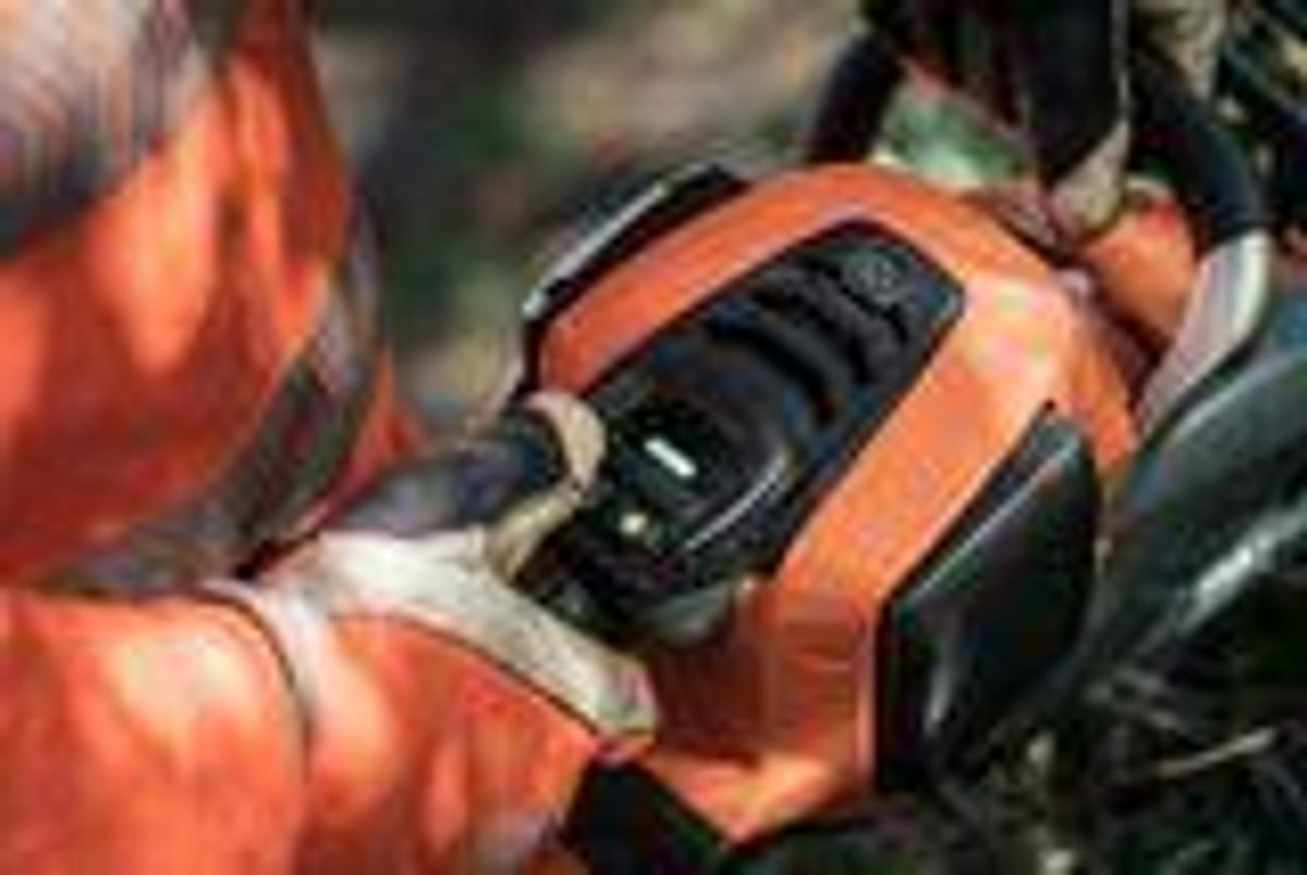 HUSQVARNA 540i XP with battery and charger