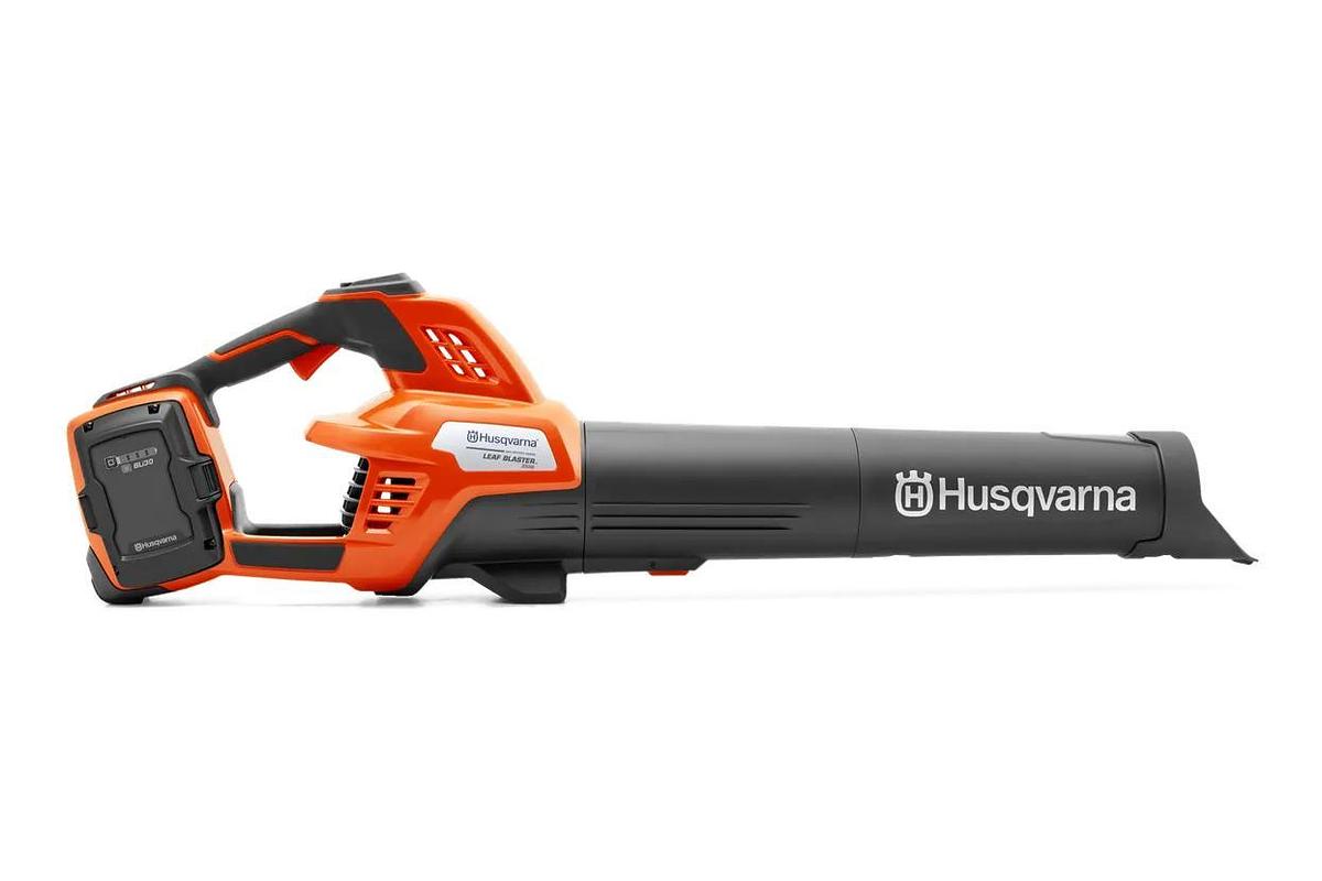 Husqvarna 350iB Leaf Blaster with battery and charger