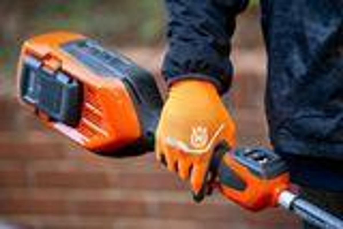 Husqvarna 330iK Powerhead (tool only)