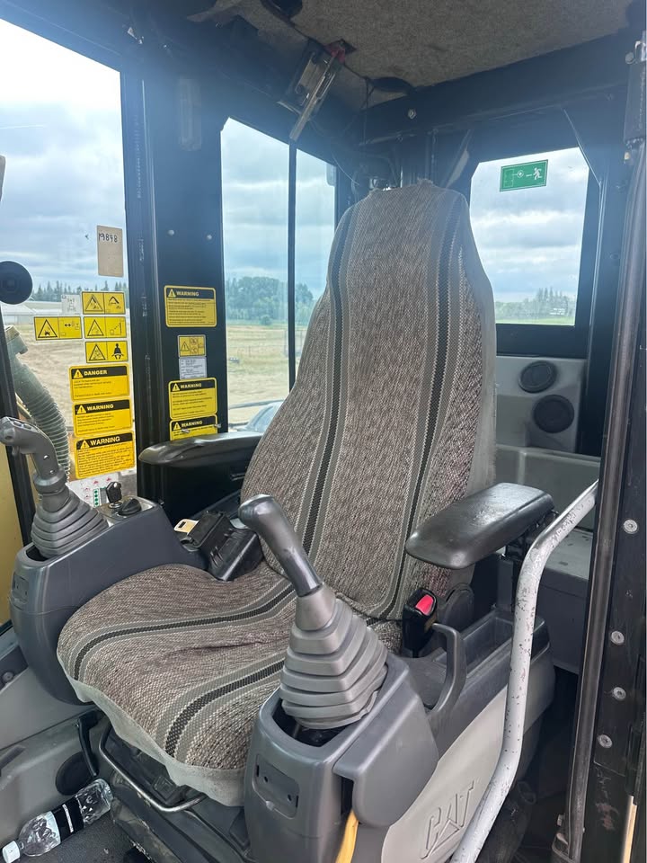 Used 2007 CAT 320D