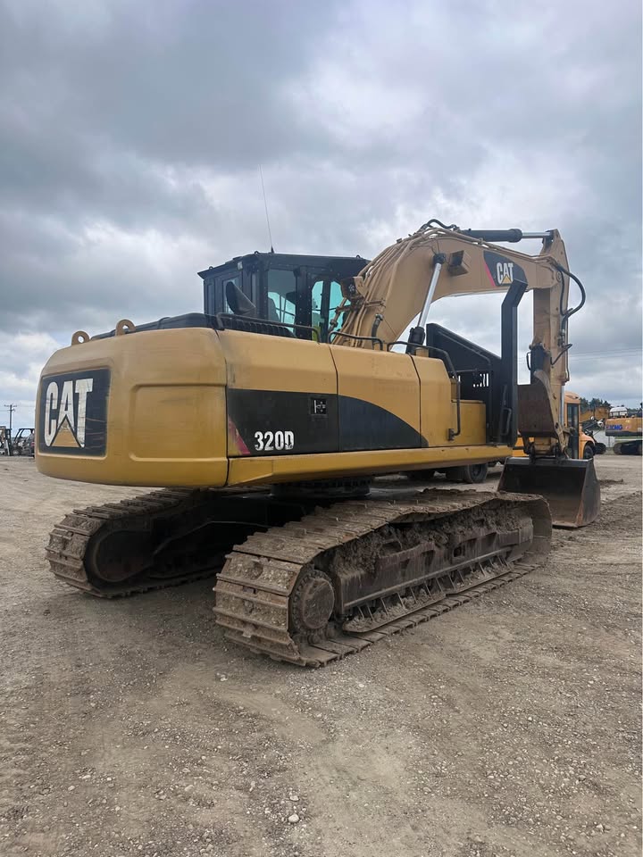 Used 2007 CAT 320D