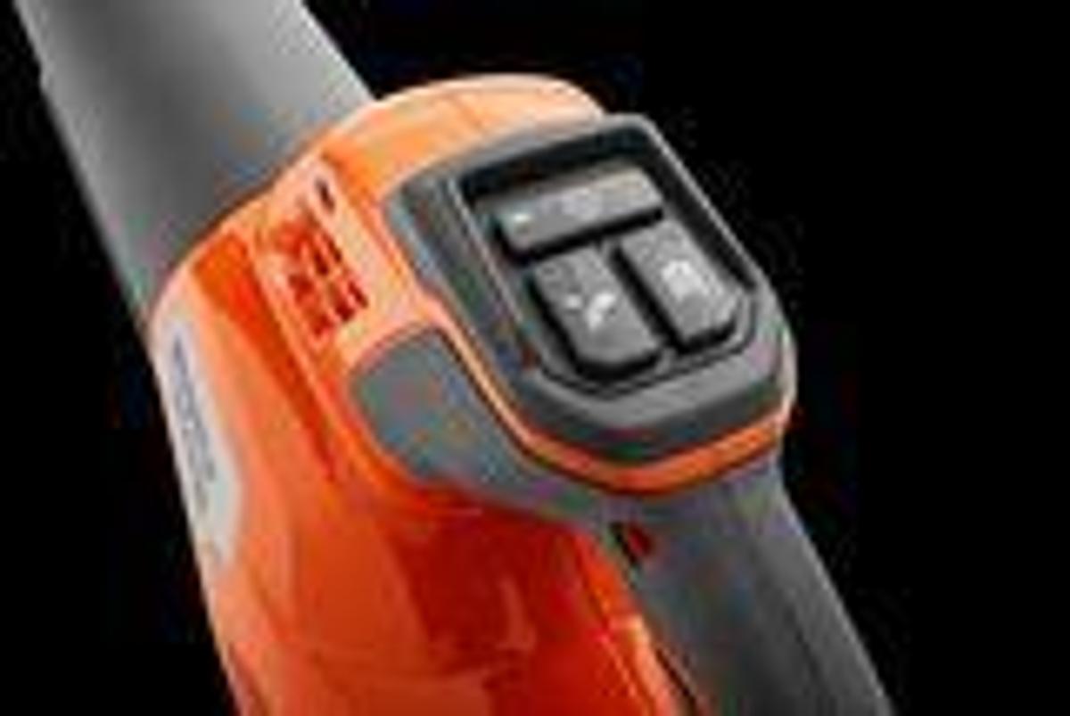 Husqvarna 350iB Leaf Blaster™ without battery and charger