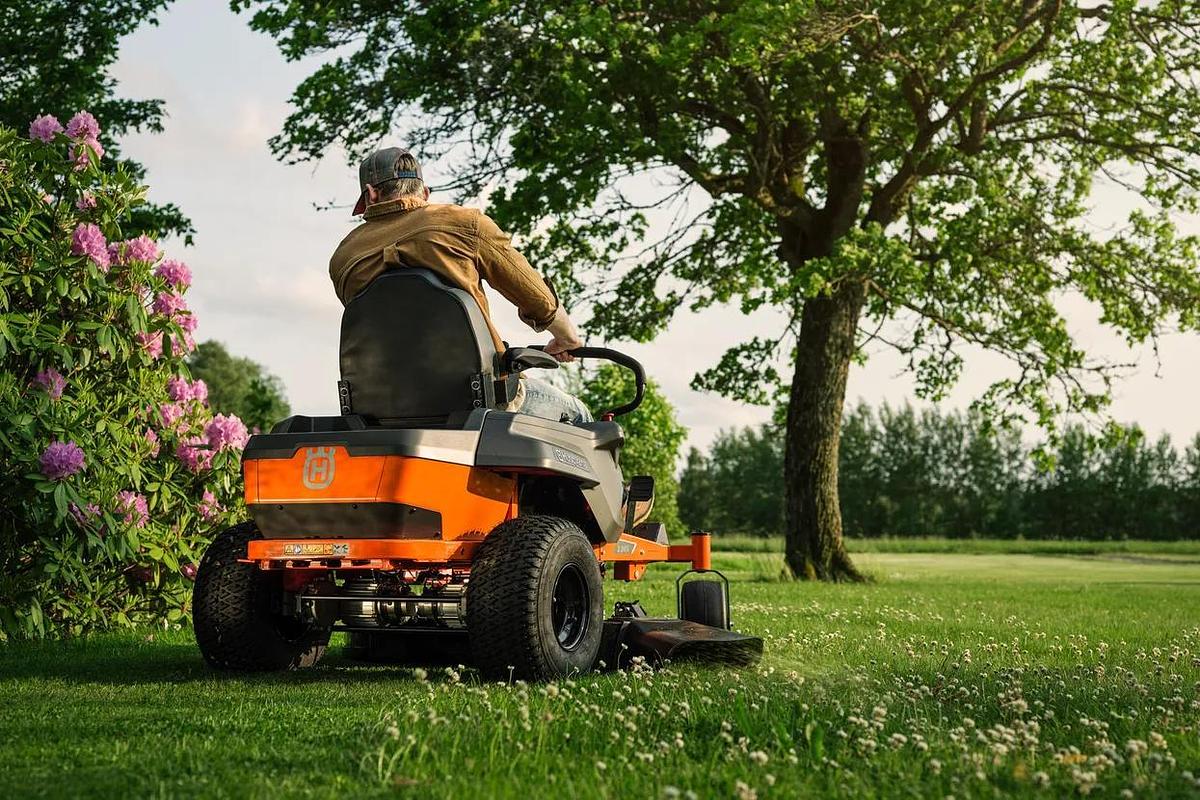 Husqvarna Z245i