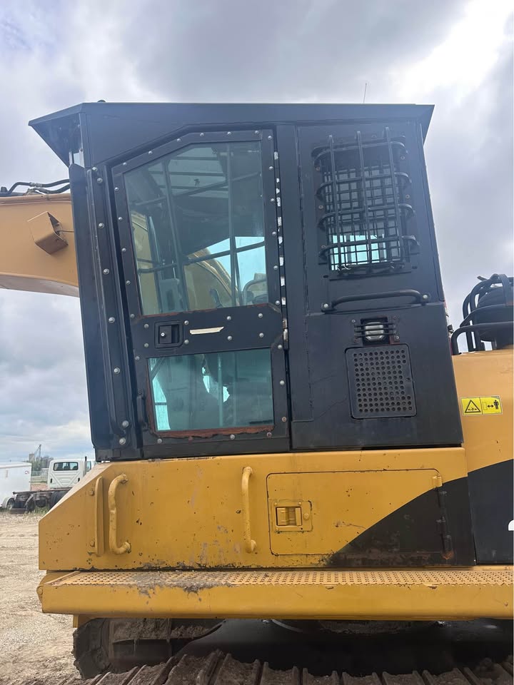Used 2007 CAT 320D