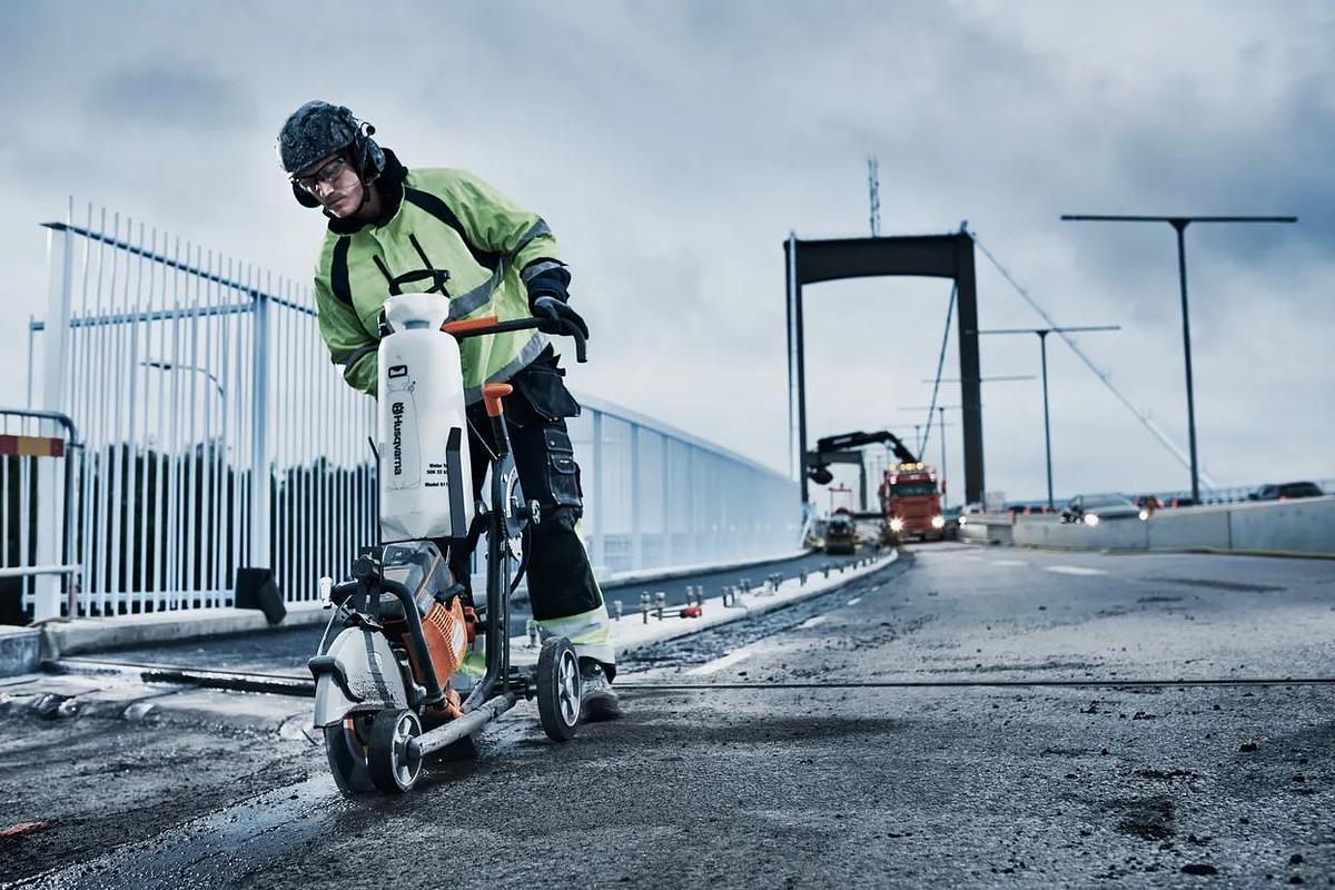 Husqvarna K 770