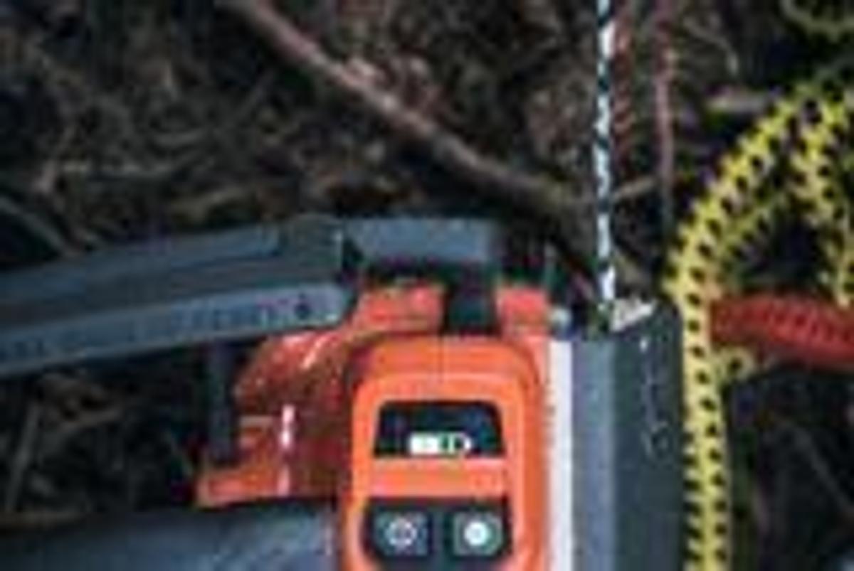 HUSQVARNA T540i XP with battery and charger