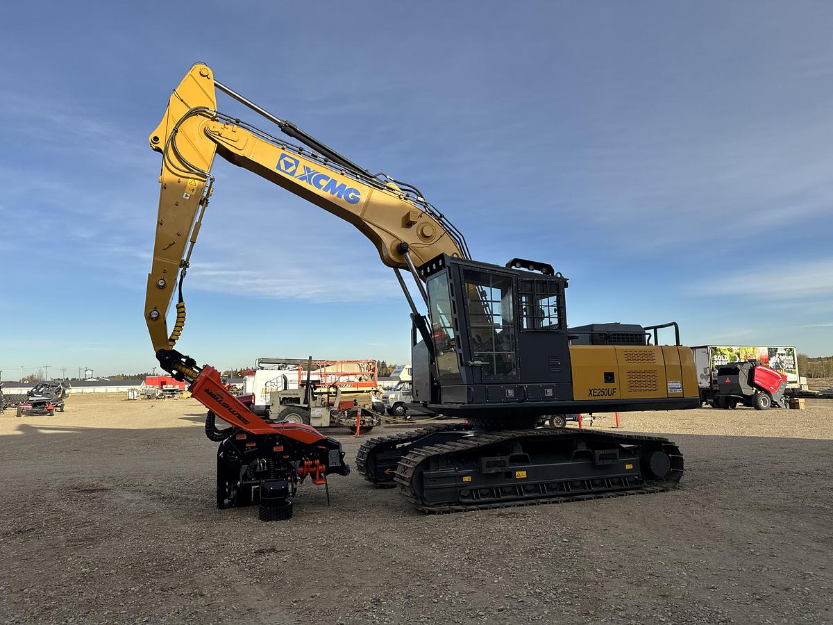 XCMG XE250UF