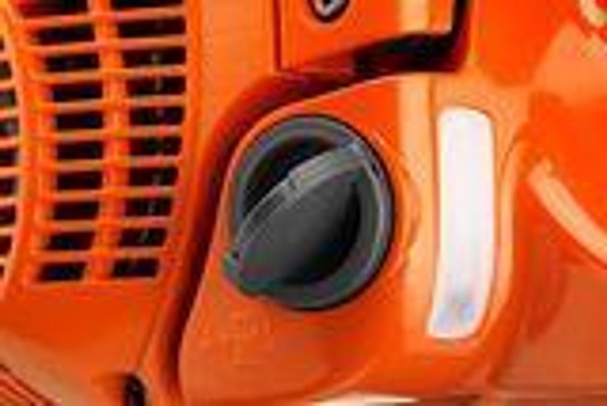HUSQVARNA 440