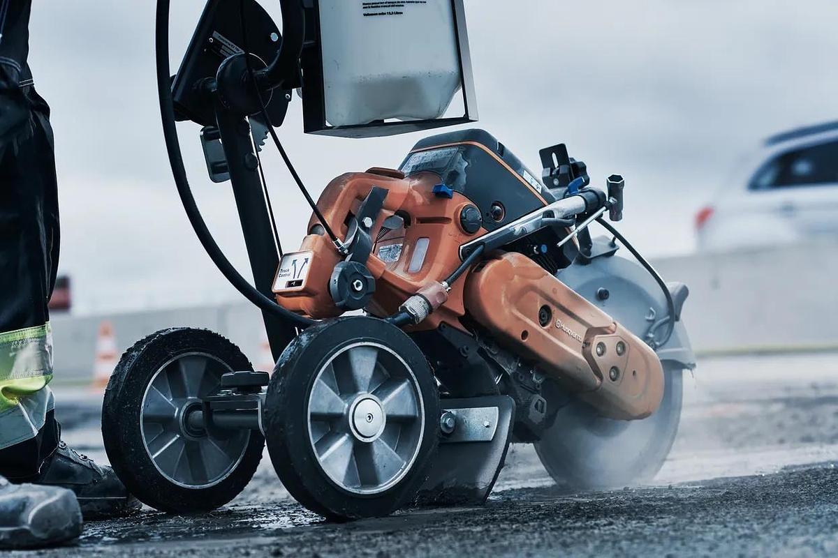 Husqvarna K 770