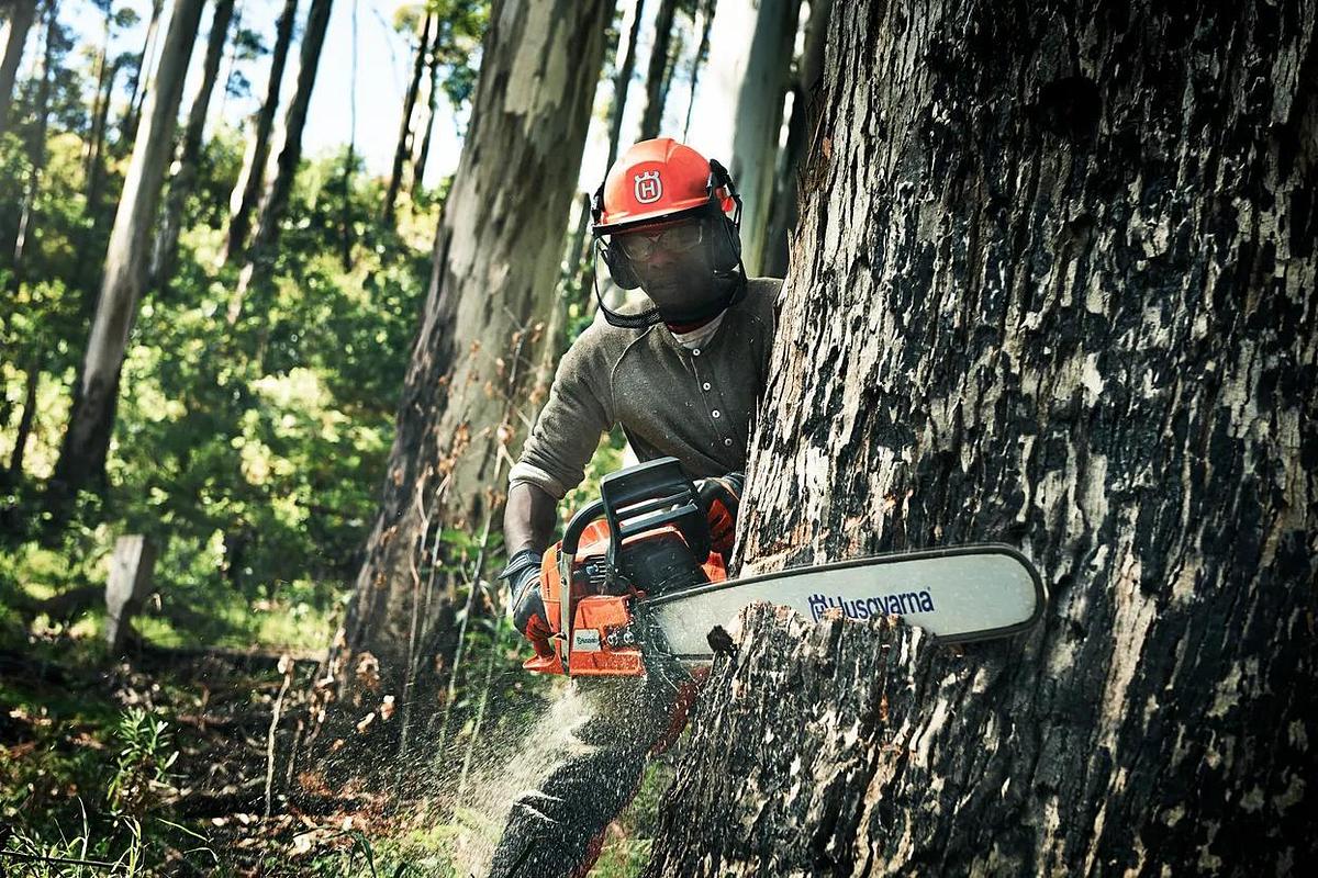 HUSQVARNA 390 XP®