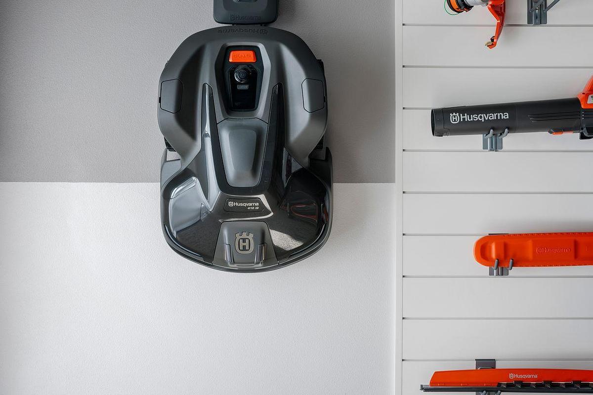 Husqvarna Automower® iQ Series Wall Hanger