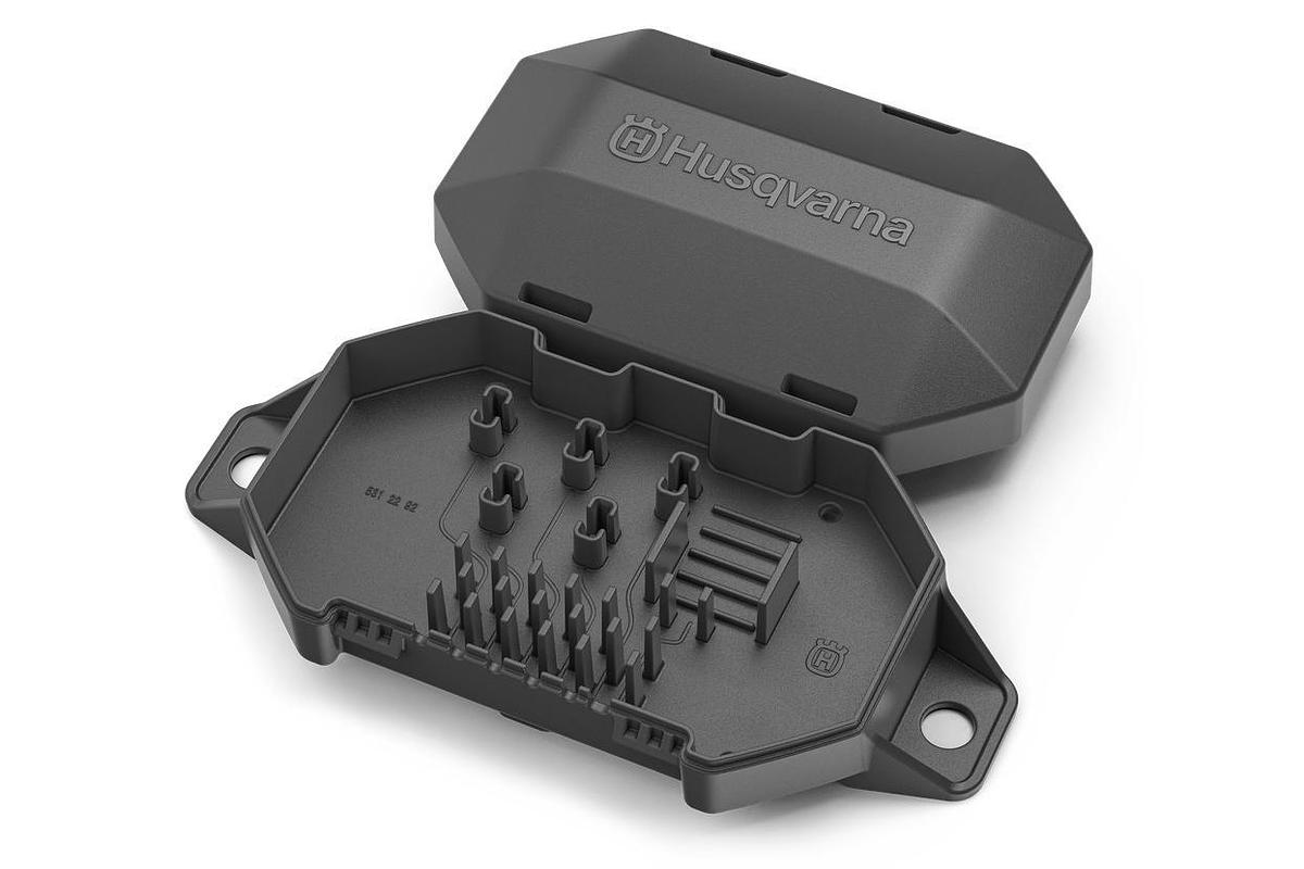 Connector protection box
