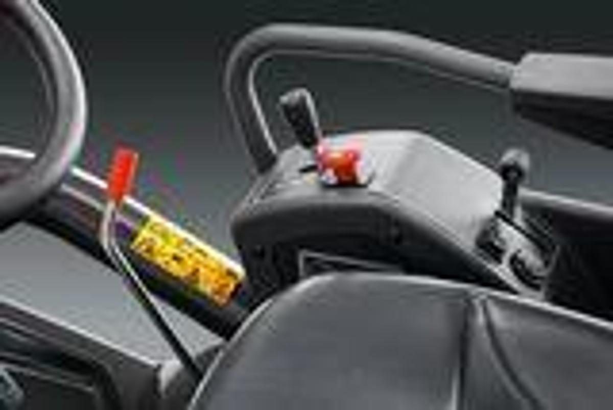 HUSQVARNA P 525DX with cabin